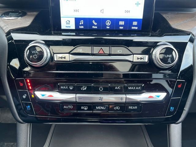 Certified 2022 Ford Explorer Platinum w/ Equipment Group 601A image 59