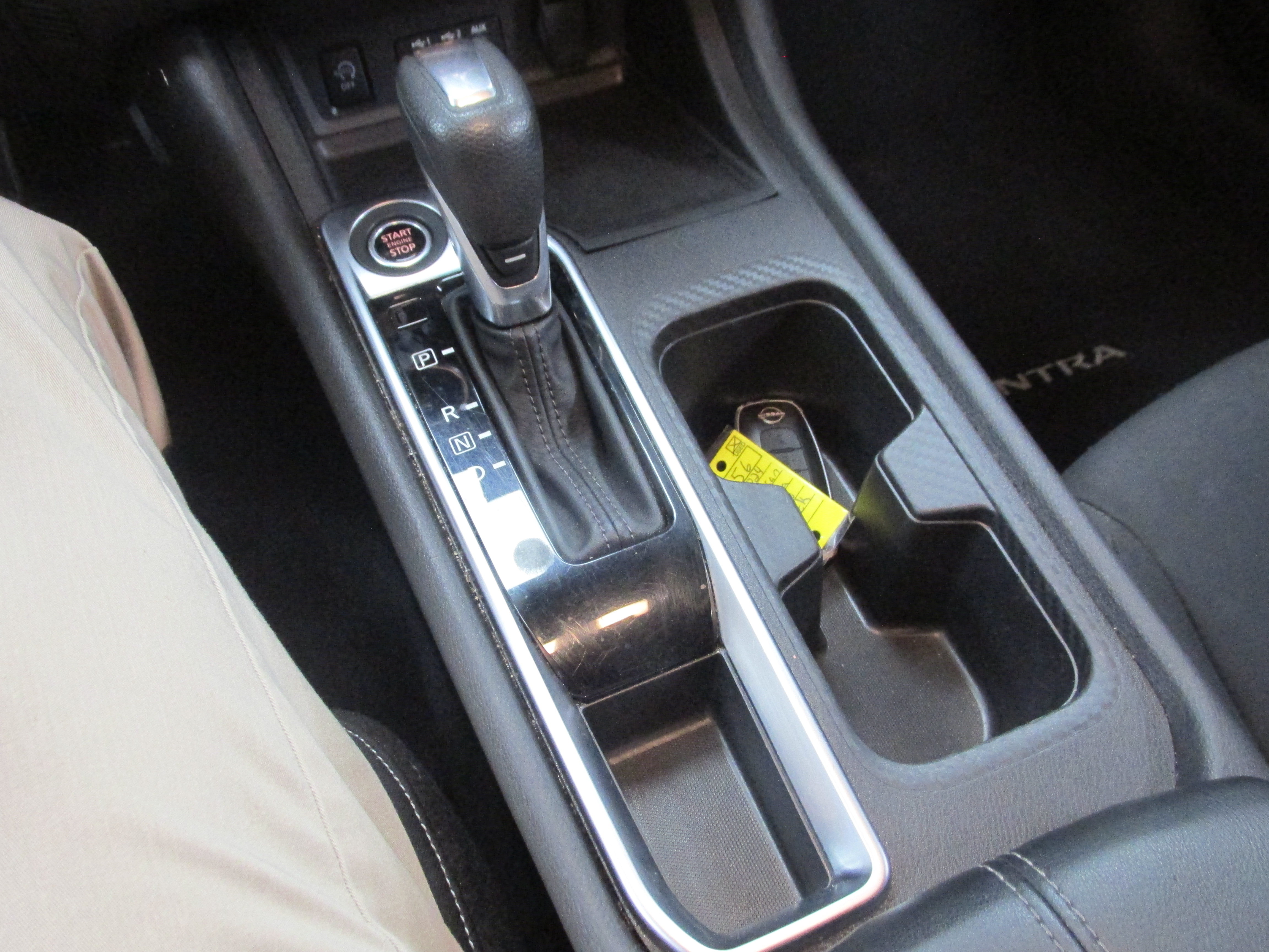 Used 2024 Nissan Sentra SV FWD image 34