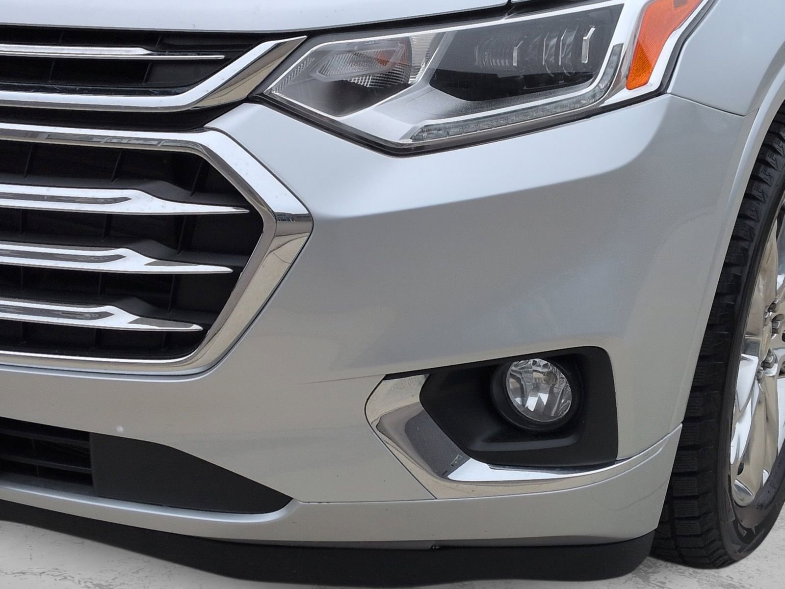Used 2018 Chevrolet Traverse High Country w/ LPO, Floor Liner Package AWD/4WD image 12