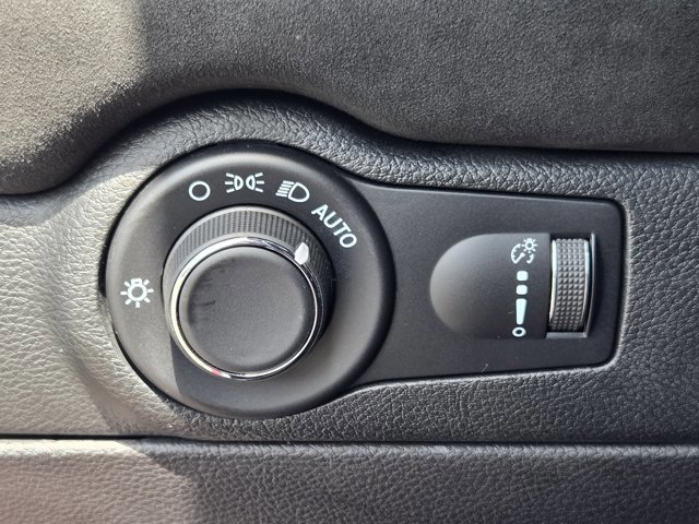 Used 2021 Dodge Durango SRT Hellcat w/ Premium Interior Group image 19