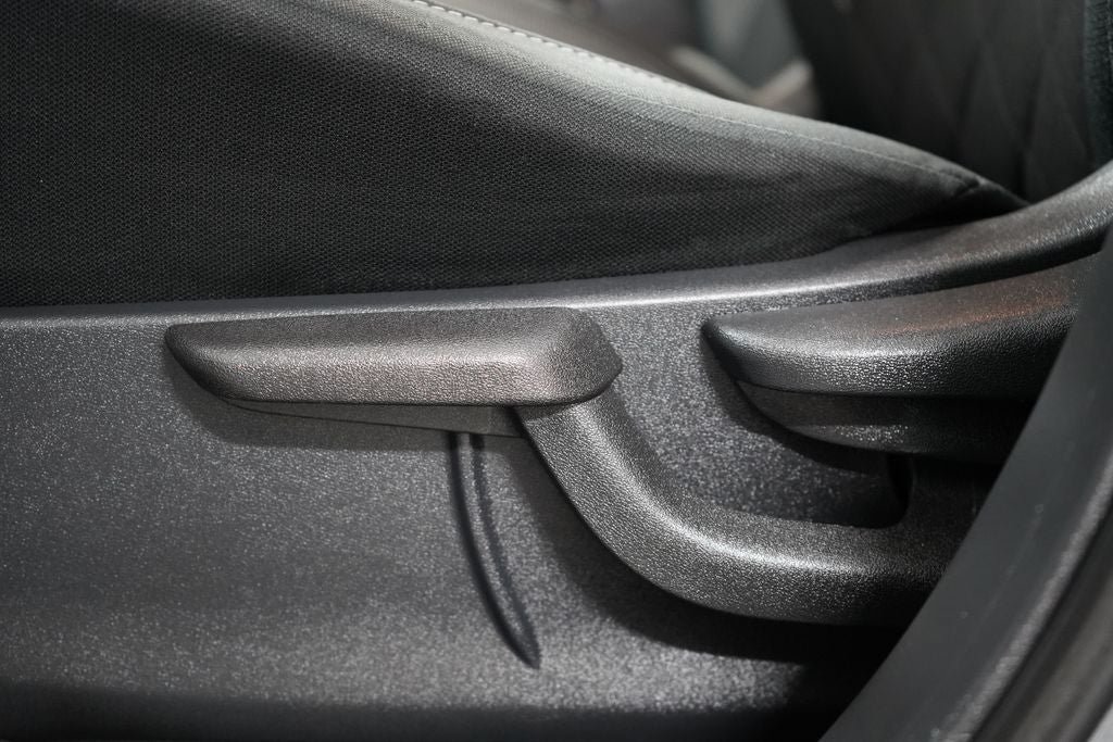 Used 2020 Nissan Kicks S FWD image 23
