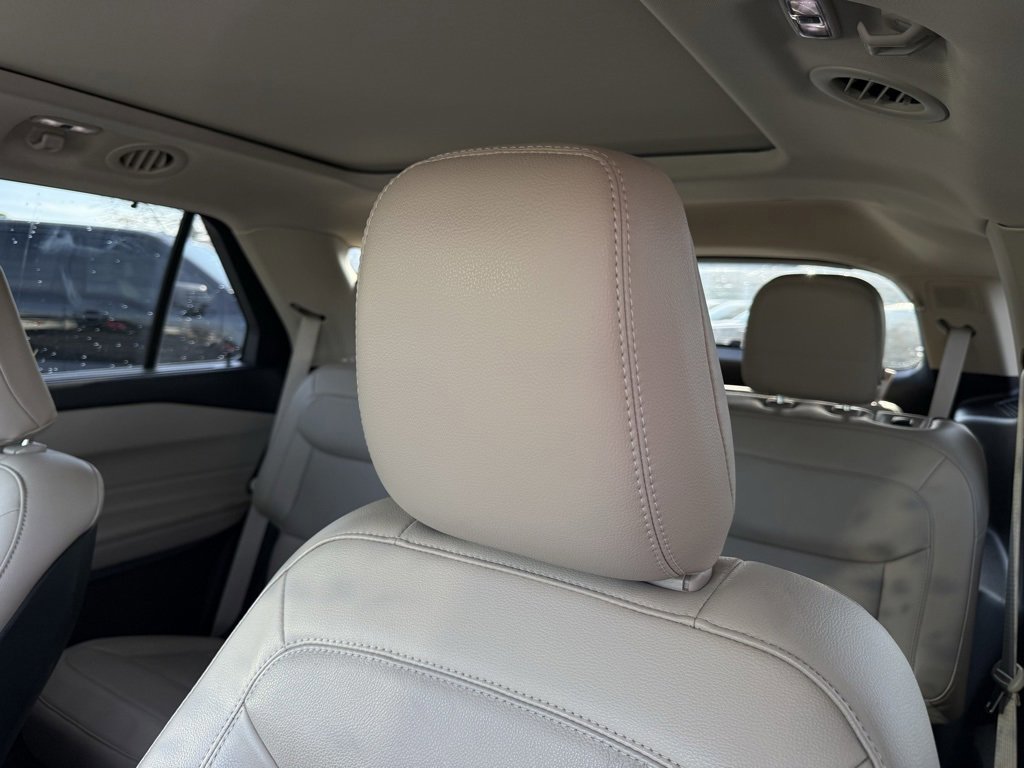 Certified 2020 Ford Explorer Limited w/ Class III Trailer Tow Package image 23