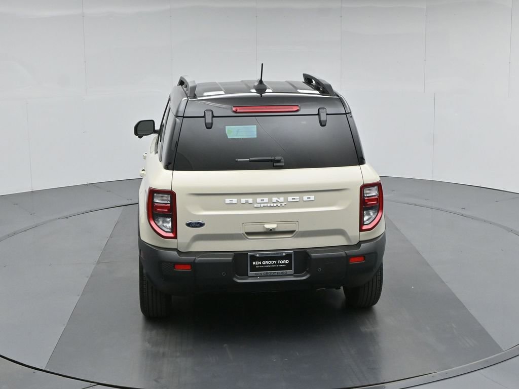 Certified 2025 Ford Bronco Sport Outer Banks w/ Outer Banks Tech Package+ AWD/4WD image 44