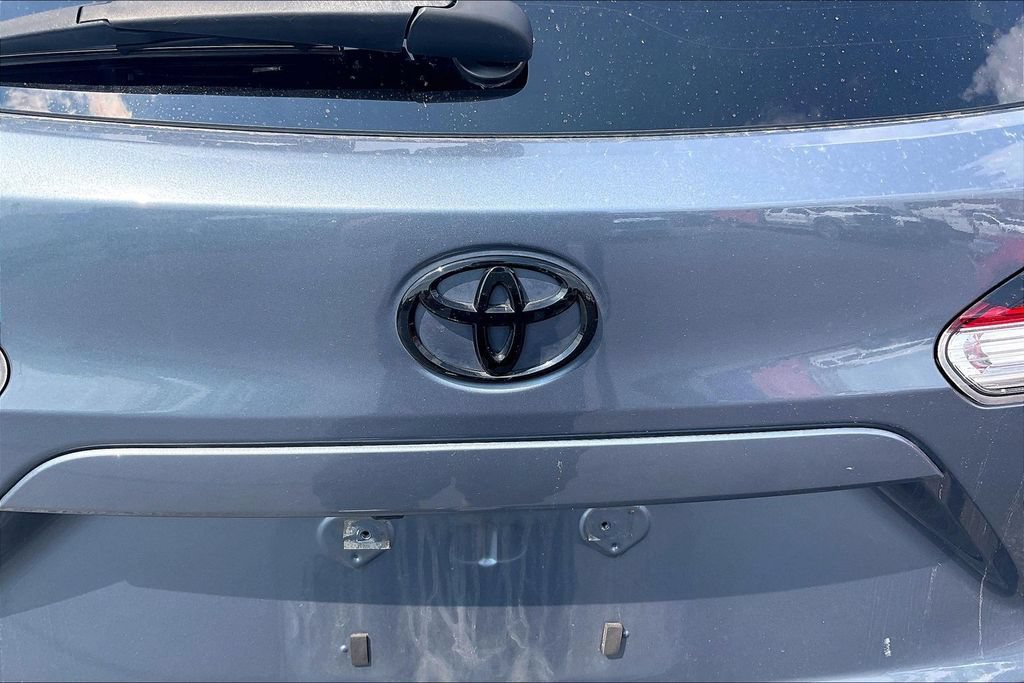 Used 2023 Toyota Corolla Cross LE w/ Moonroof Package AWD/4WD image 31
