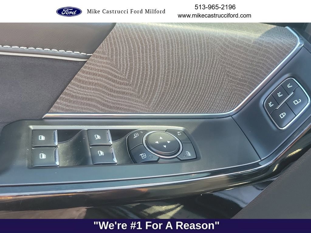 Certified 2023 Ford F150 Lightning Platinum AWD/4WD image 27