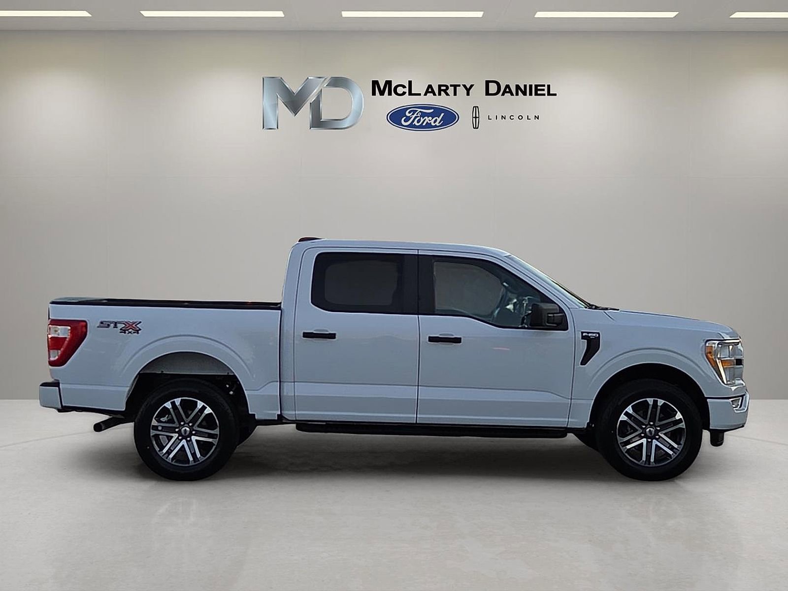Certified 2021 Ford F150 XL w/ STX Appearance Package image 6