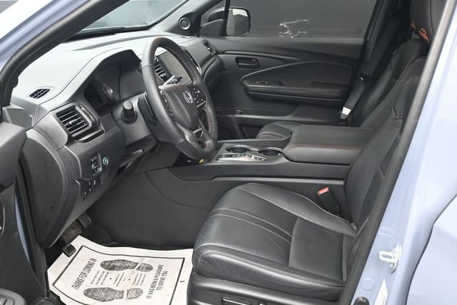 Used 2025 Honda Passport TrailSport image 6