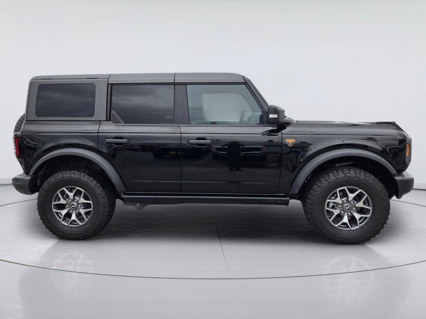 Certified 2023 Ford Bronco Badlands AWD/4WD image 4