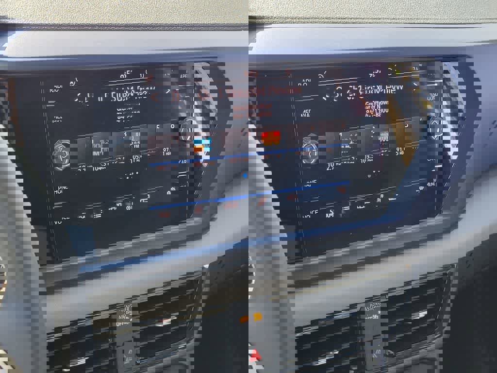 Used 2022 Volkswagen Taos SE FWD image 22