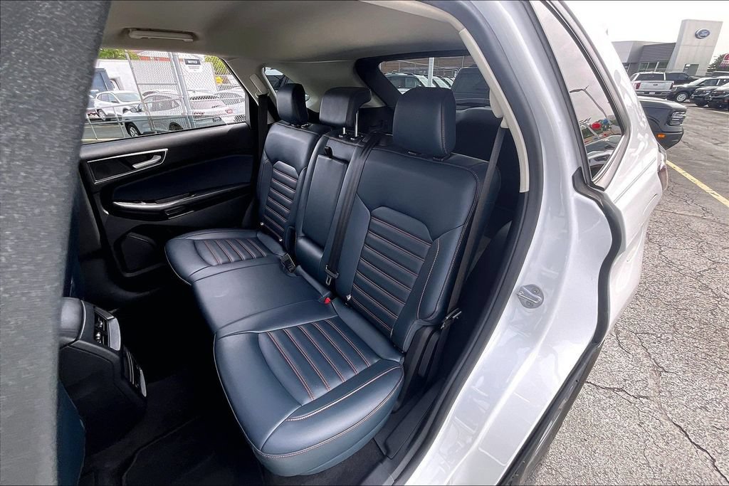 Certified 2023 Ford Edge SEL w/ Sport Appearance Package AWD/4WD image 25