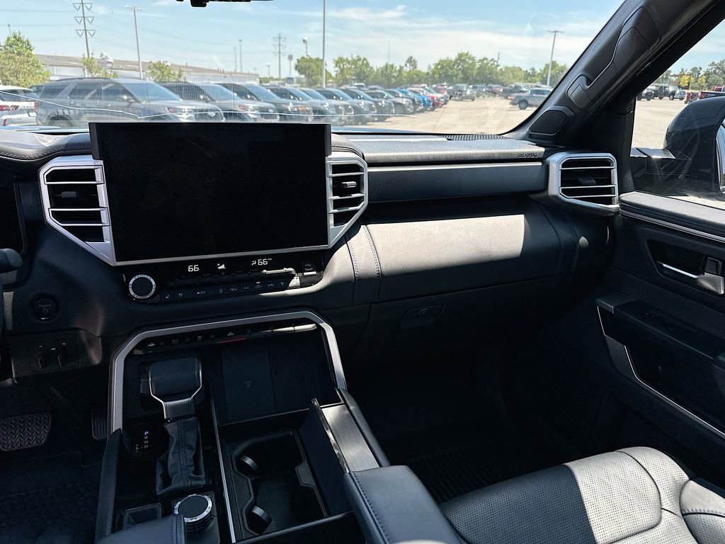 Used 2025 Toyota Tundra Platinum AWD/4WD image 20
