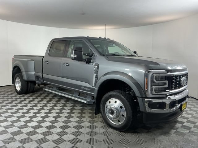 Certified 2025 Ford F450 Lariat w/ FX4 Off-Road Package AWD/4WD image 3