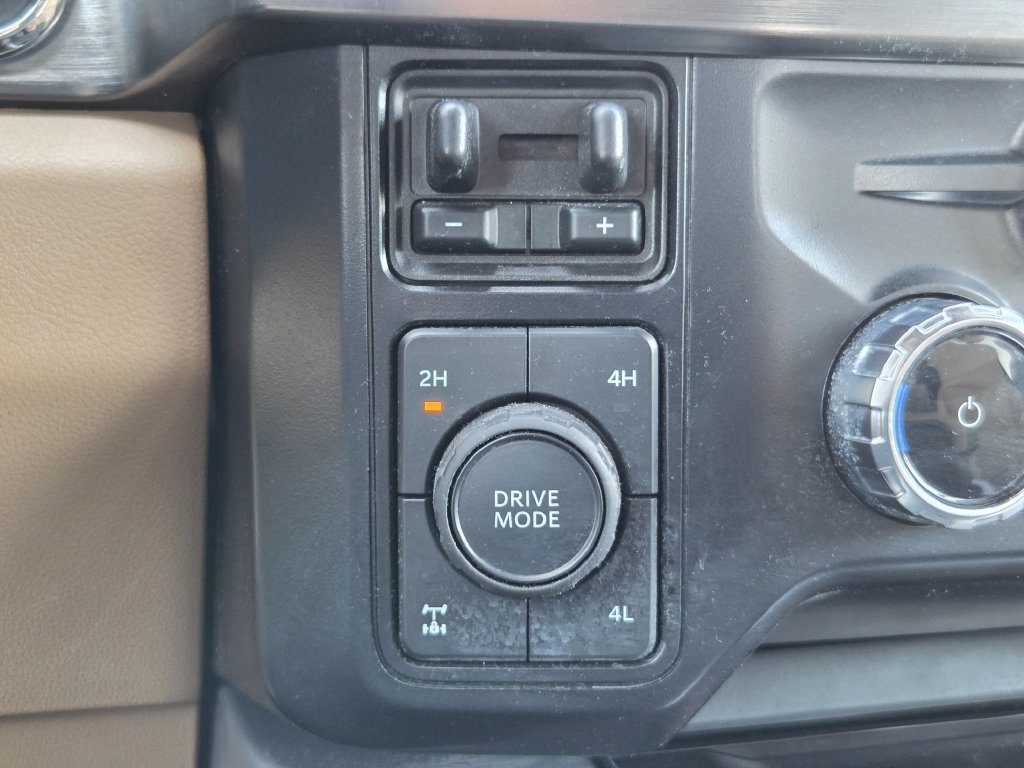 Certified 2024 Ford F250 4x4 Crew Cab Super Duty image 20