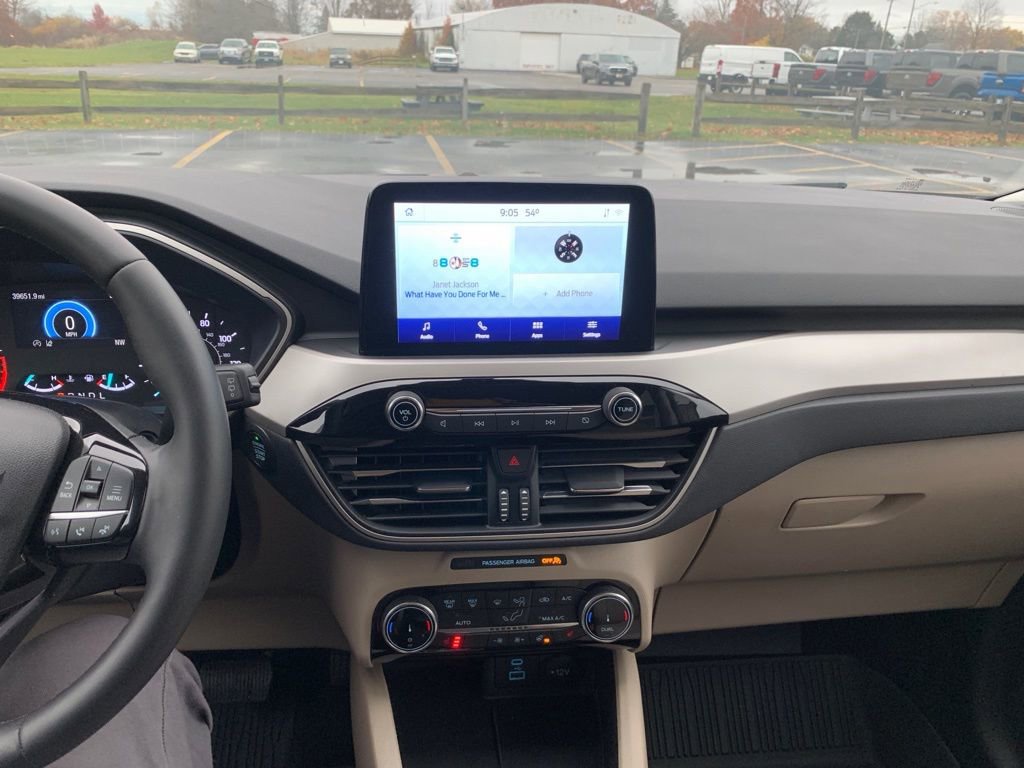 Certified 2022 Ford Escape SE w/ Convenience Package image 9