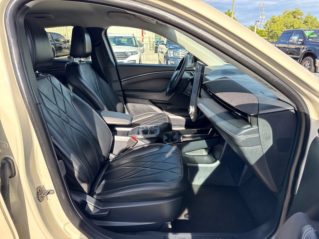 Certified 2025 Ford Mustang Mach-E Select w/ Comfort Package Lite AWD/4WD image 29