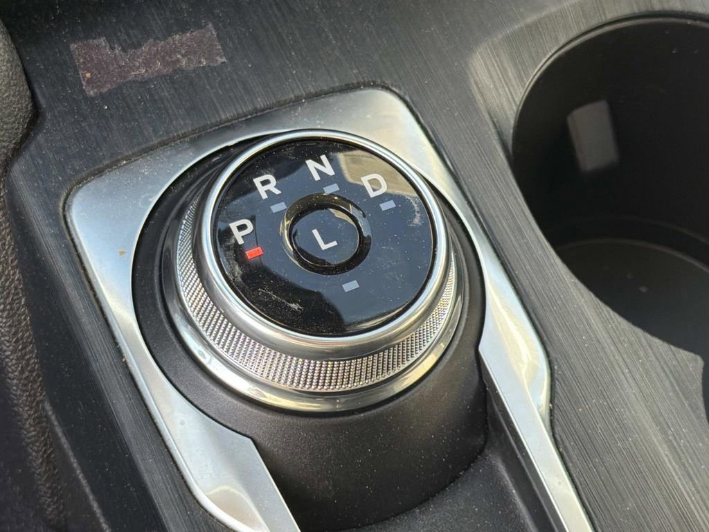 Certified 2022 Ford Escape SE image 12