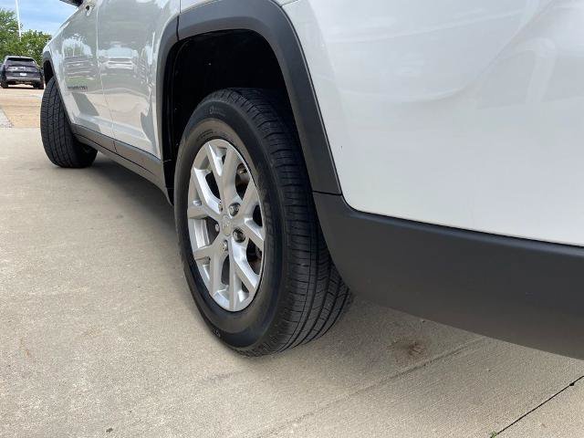 Used 2023 Jeep Grand Cherokee L Limited AWD/4WD image 20