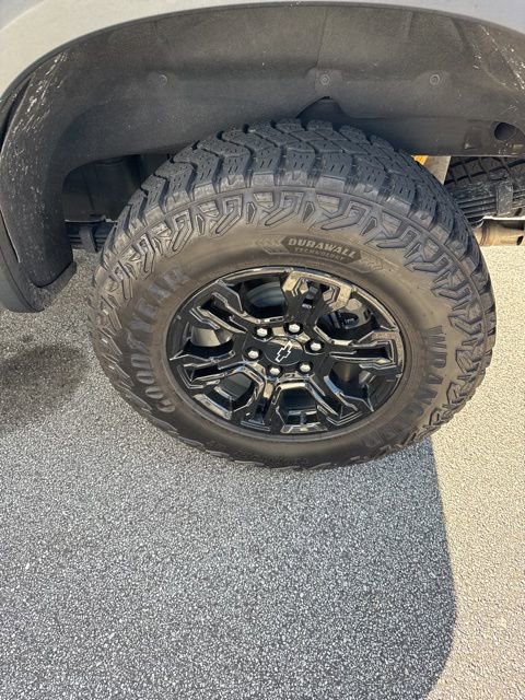 Used 2024 Chevrolet Silverado 1500 ZR2 w/ Technology Package image 8