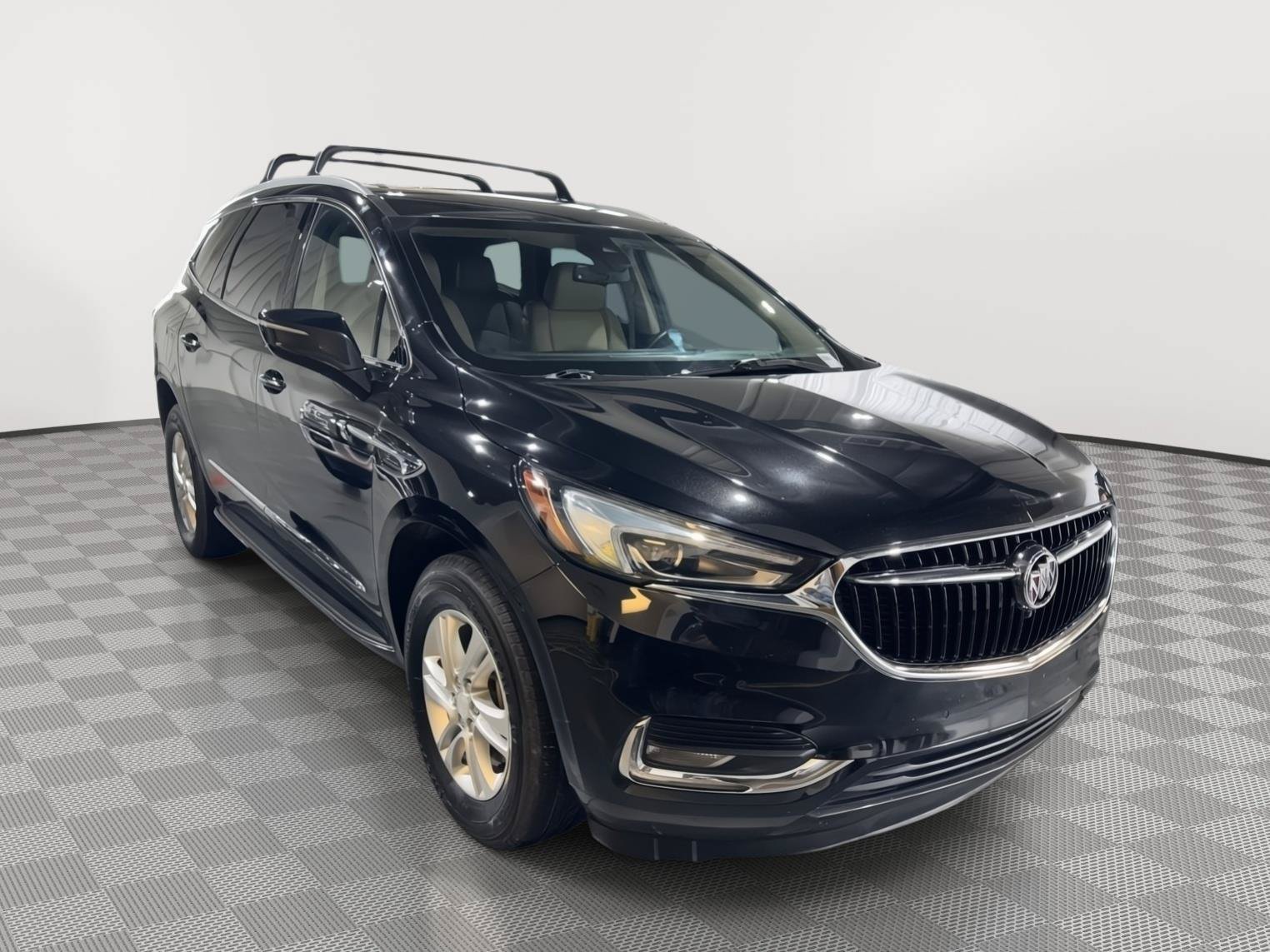 Used 2018 Buick Enclave Premium w/ LPO, Hit The Road Package AWD/4WD image 5