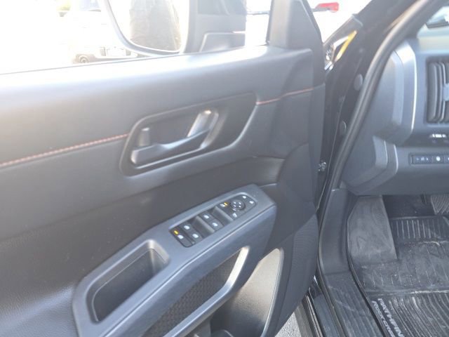 Used 2025 Nissan Pathfinder Rock Creek image 10