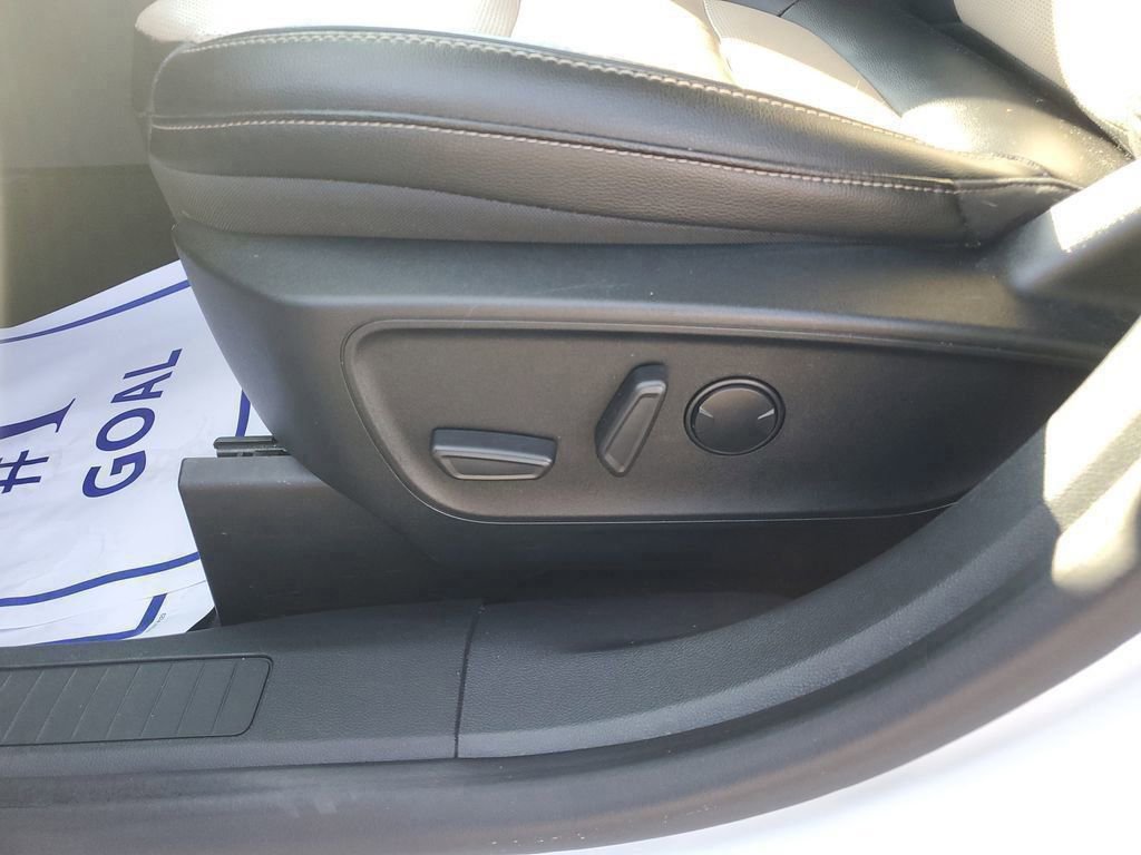 Certified 2021 Ford Escape Titanium w/ Titanium Elite Package image 19