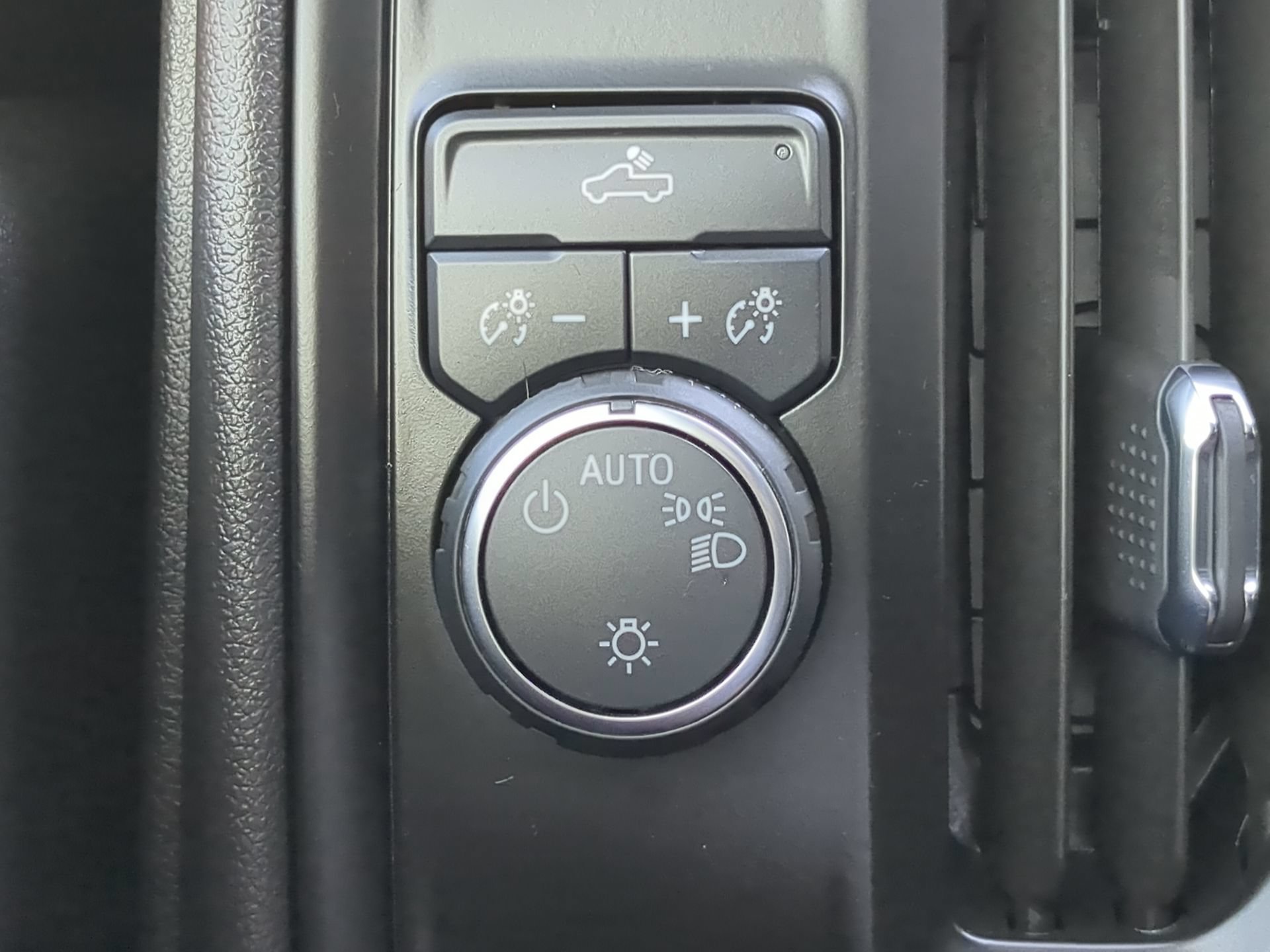 Used 2024 Chevrolet Silverado 1500 Custom RWD image 62