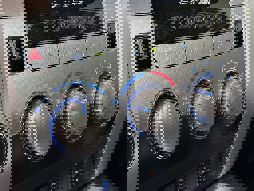 Used 2020 Toyota Tundra image 19