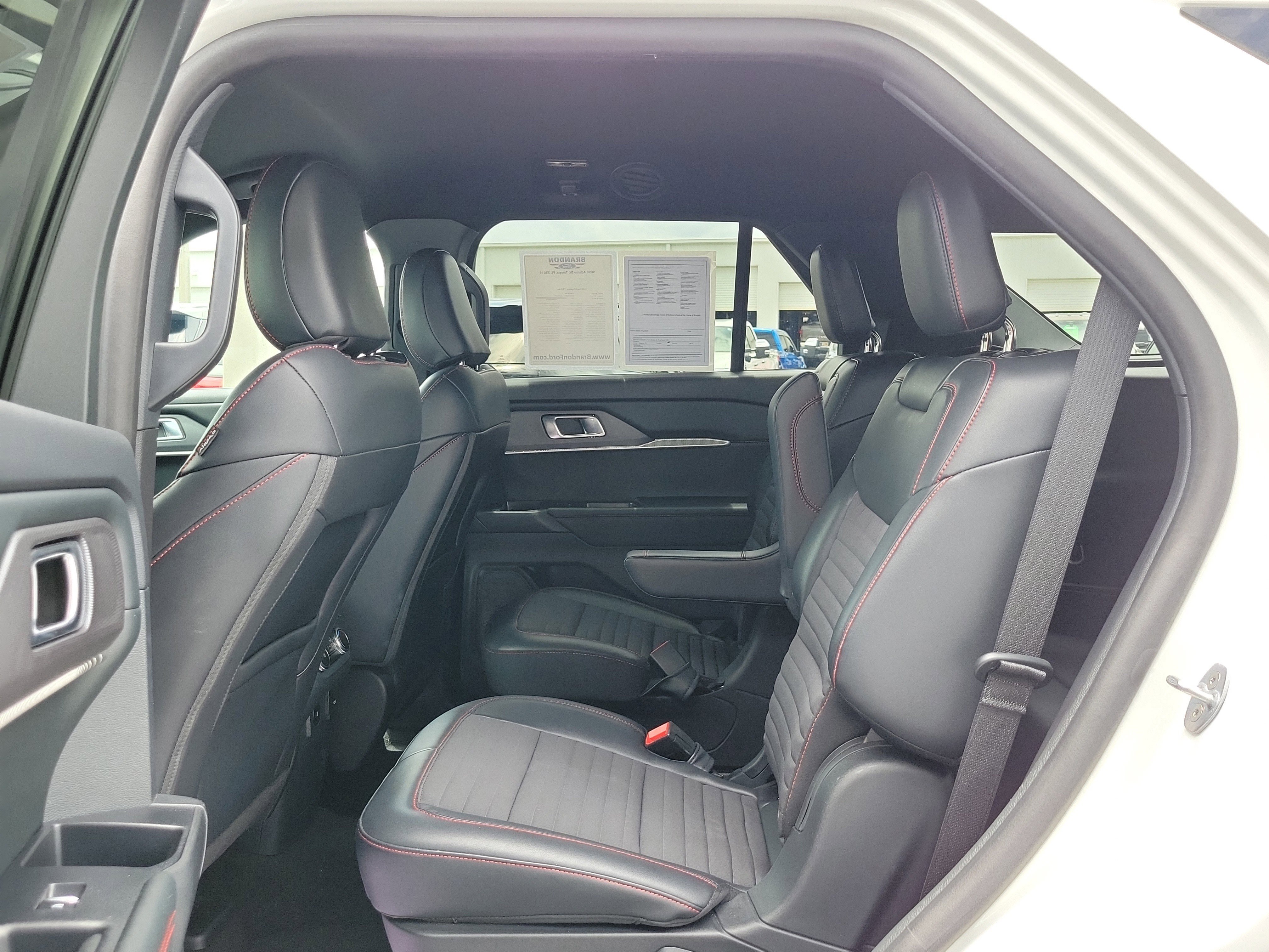 Certified 2025 Ford Explorer ST-Line AWD/4WD image 13