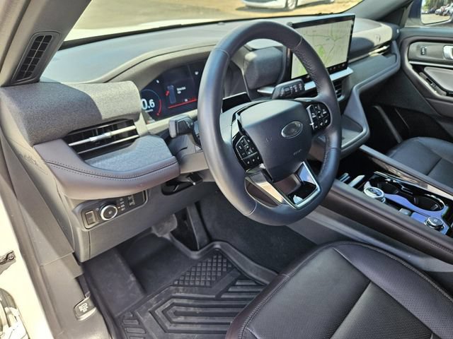 Certified 2025 Ford Explorer Platinum w/ Ultimate Package RWD image 21