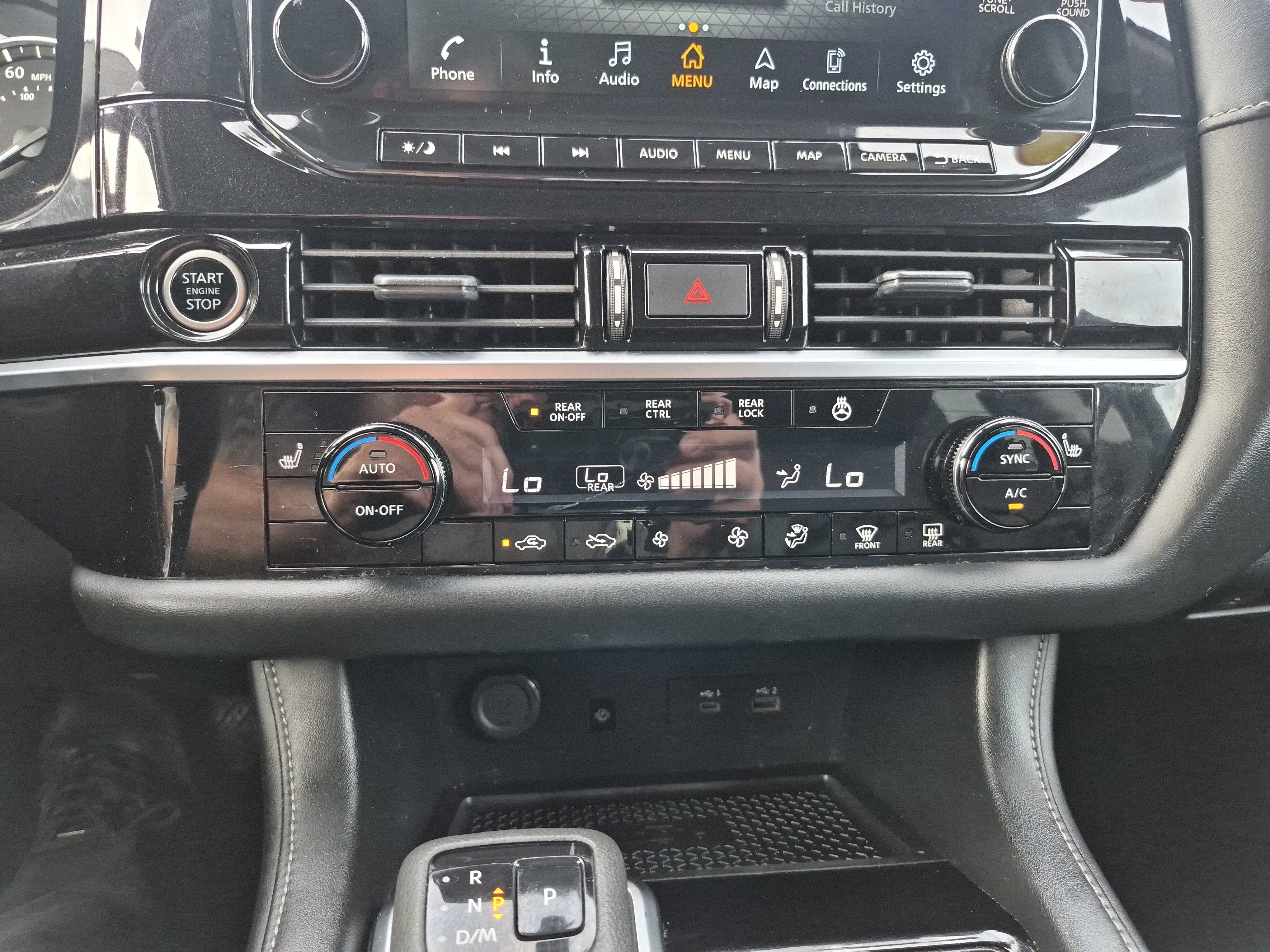 Used 2024 Nissan Pathfinder SL AWD/4WD image 38