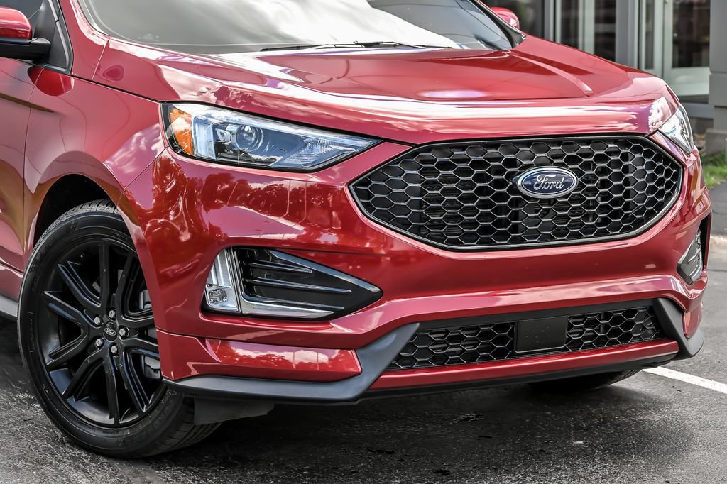 Certified 2022 Ford Edge ST-Line w/ Class II Trailer Tow Package AWD/4WD image 2