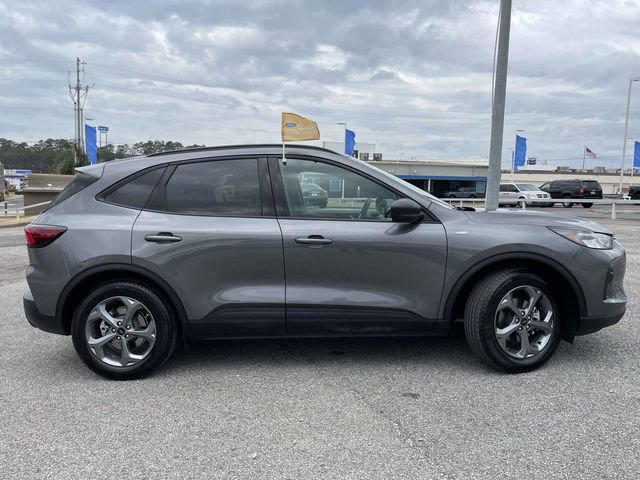 Certified 2025 Ford Escape ST-Line image 7