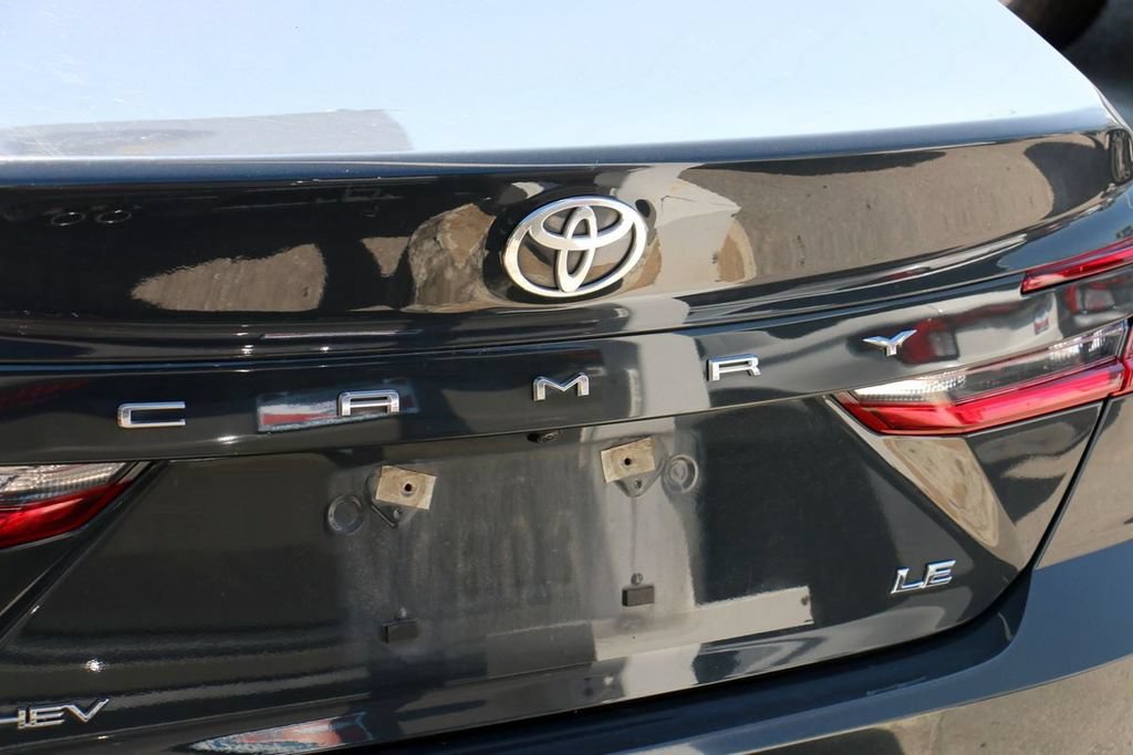 Used 2025 Toyota Camry LE FWD image 11