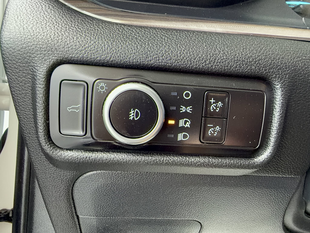 Certified 2023 Ford Explorer Limited w/ Limited Technology Package RWD image 28