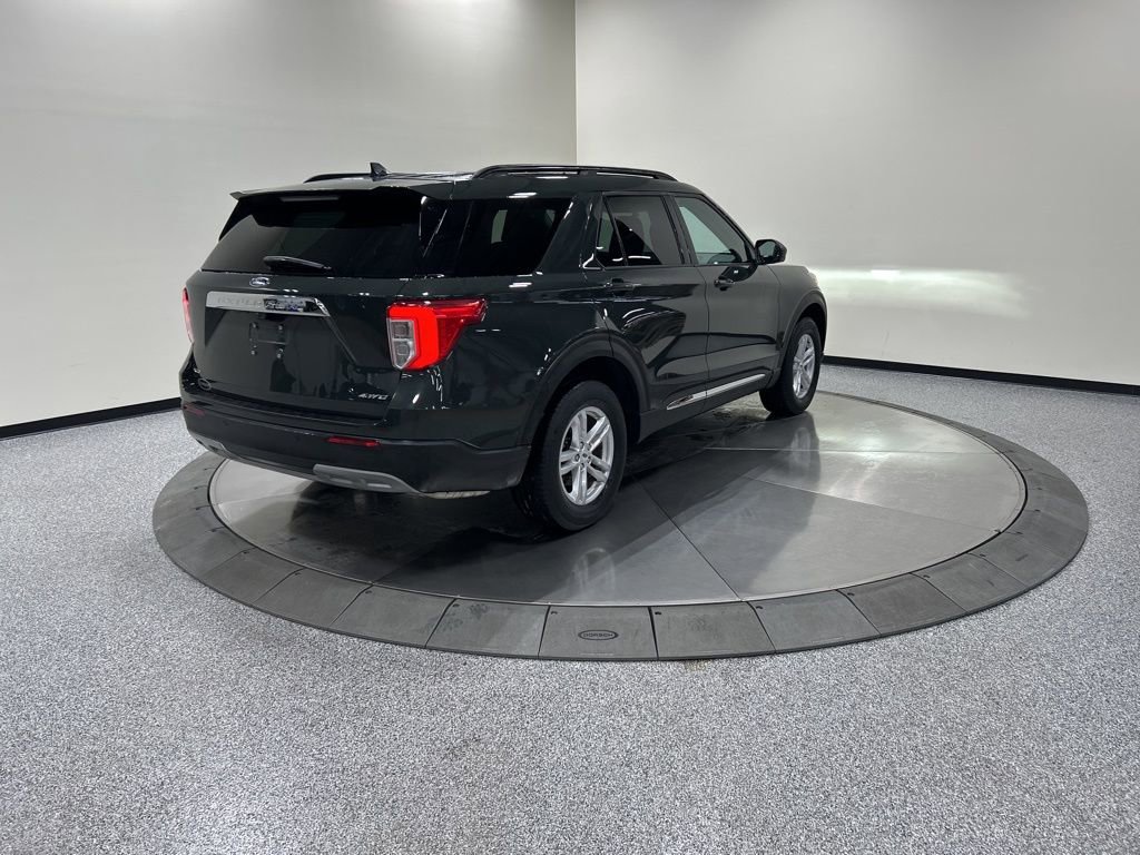 Certified 2023 Ford Explorer XLT w/ Equipment Group 202A image 7