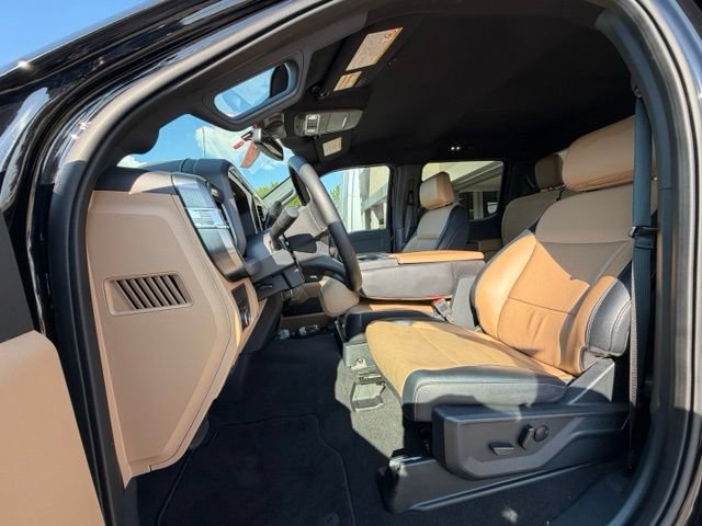 Certified 2025 Ford F450 Lariat w/ FX4 Off-Road Package AWD/4WD image 8