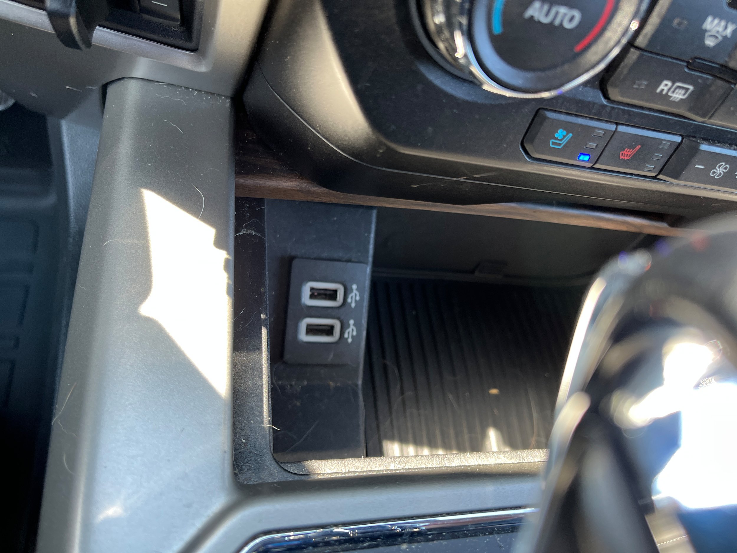 Certified 2019 Ford F150 Lariat w/ Trailer Tow Package AWD/4WD image 23