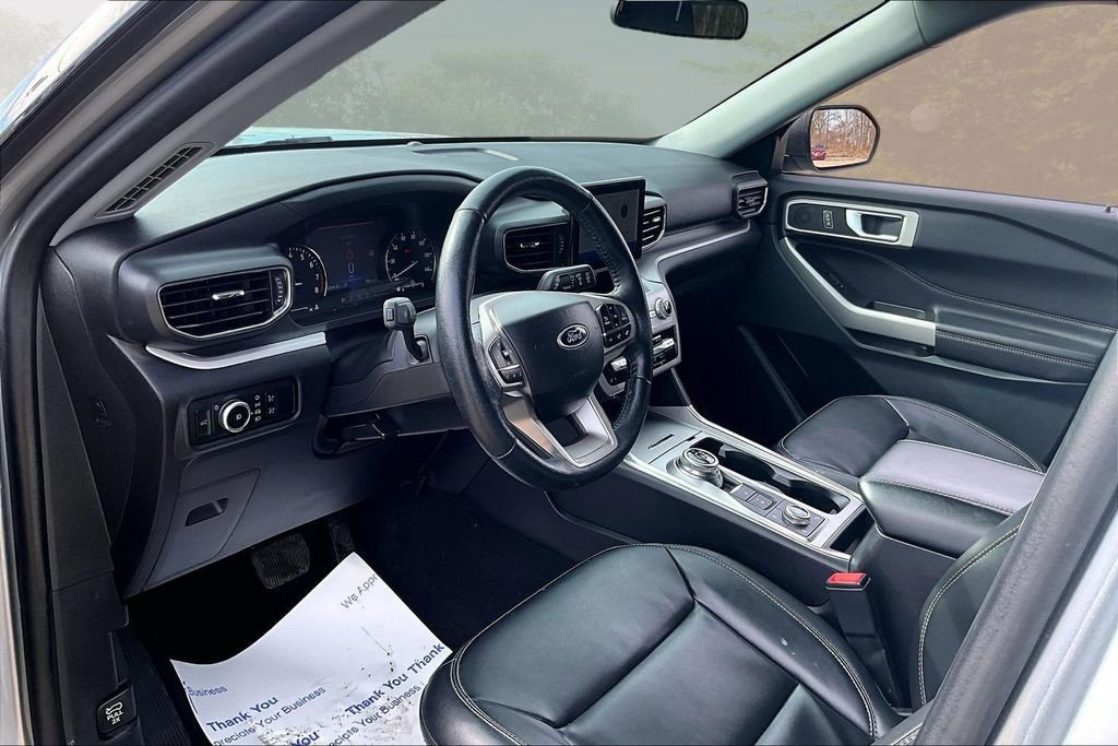 Certified 2023 Ford Explorer XLT w/ Equipment Group 202A image 13