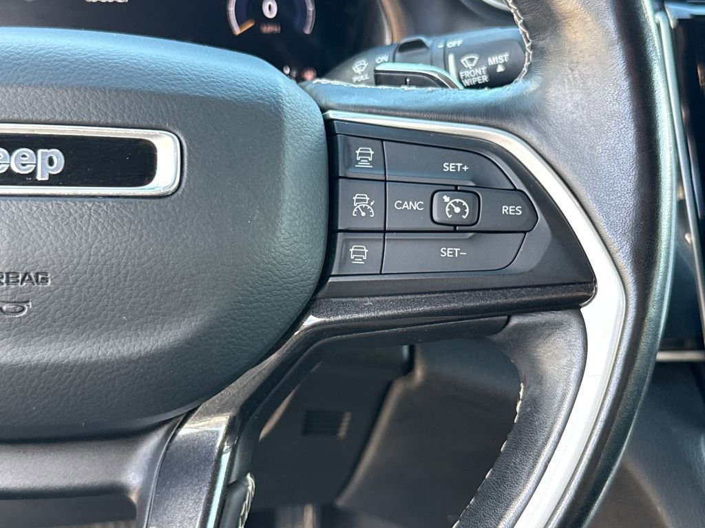 Used 2021 Jeep Grand Cherokee L Laredo image 17