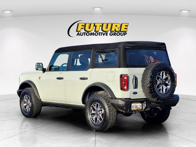 Certified 2023 Ford Bronco Badlands image 3