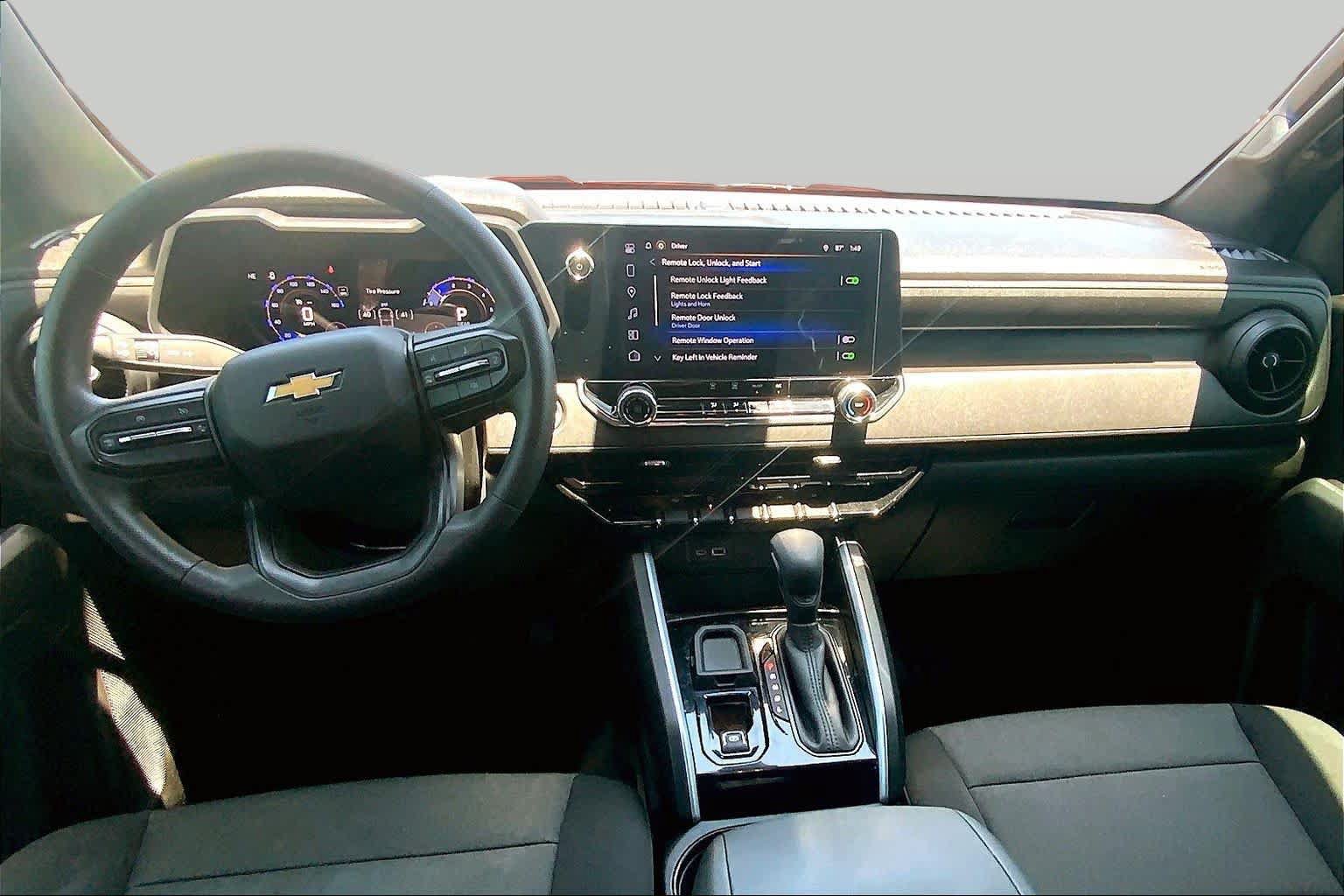 Used 2025 Chevrolet Colorado W/T w/ Advanced Trailering Package RWD image 16