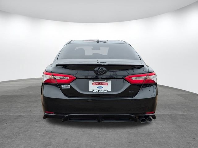 Used 2020 Toyota Camry SE image 4