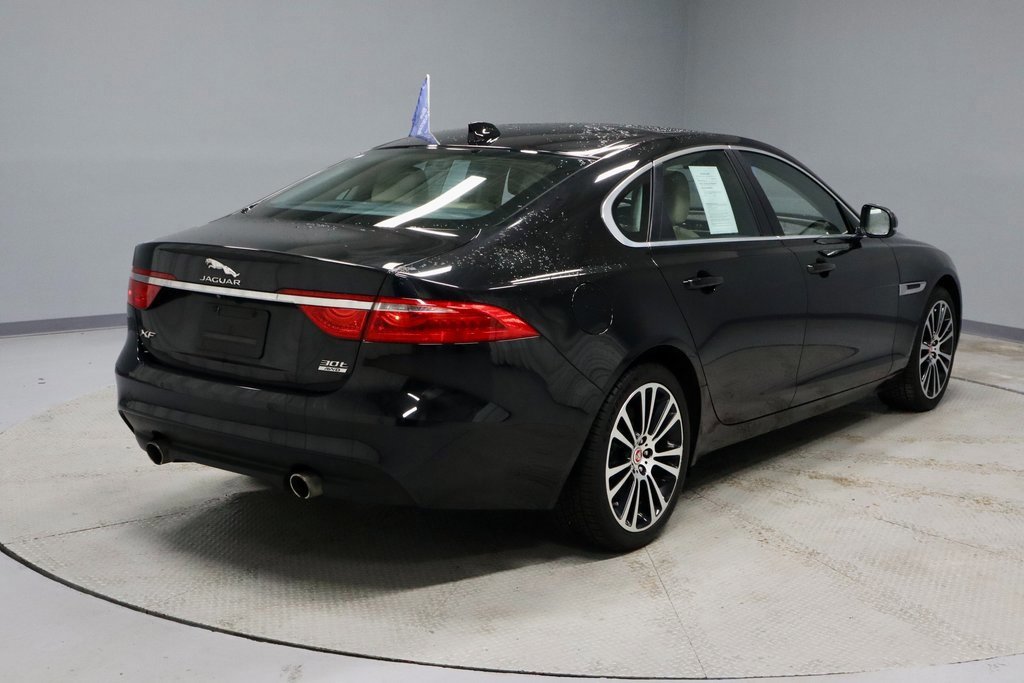 Used 2020 Jaguar XF Prestige image 5