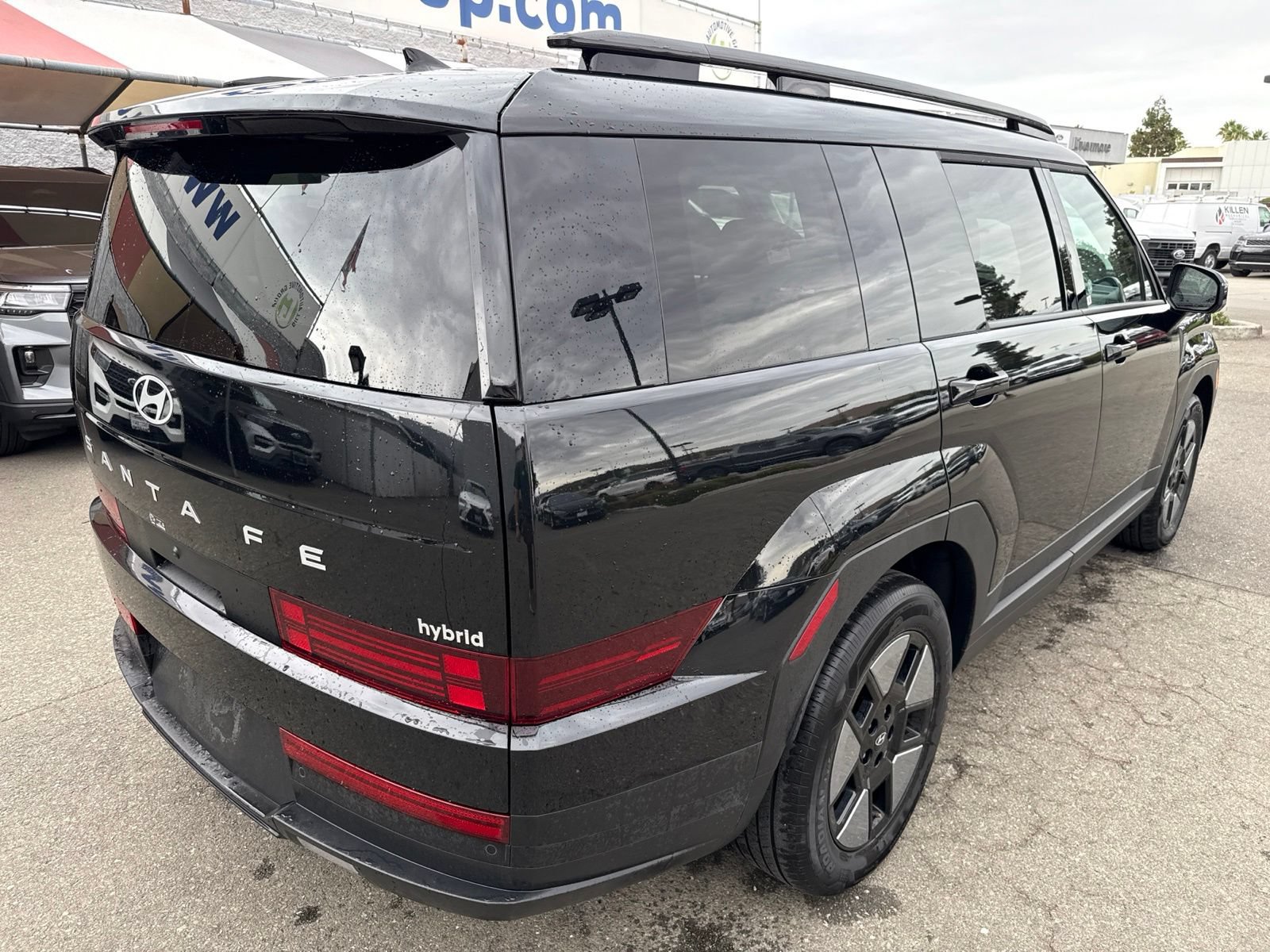 Used 2025 Hyundai Santa Fe SEL FWD image 5
