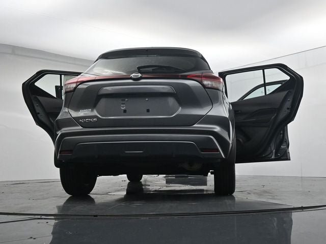 Used 2024 Nissan Kicks S FWD image 41