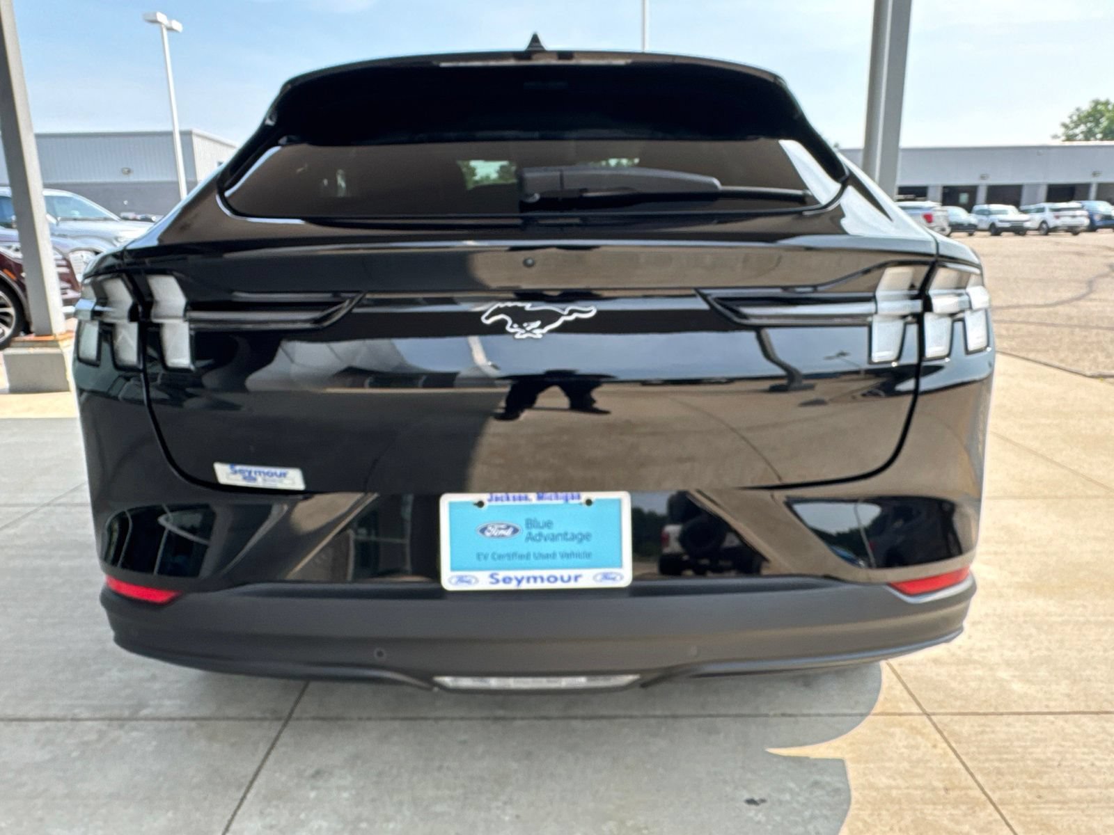 Certified 2025 Ford Mustang Mach-E Premium AWD/4WD image 5