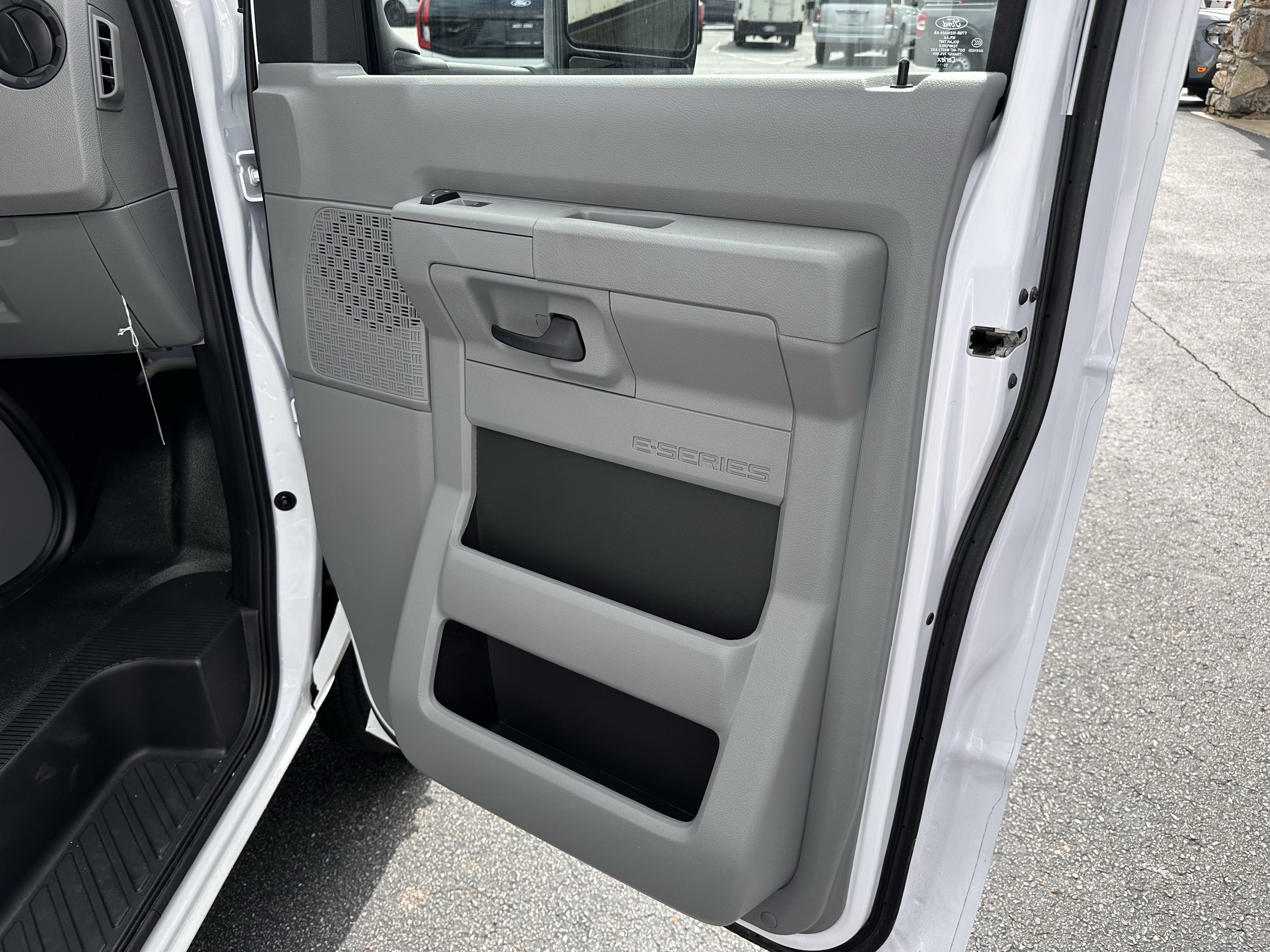 Certified 2026 Ford E-450 and Econoline 450 Super Duty w/ Power Equipment Group RWD image 11