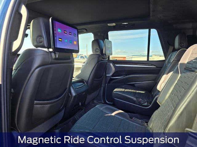 Used 2025 Cadillac Escalade Sport Platinum image 13