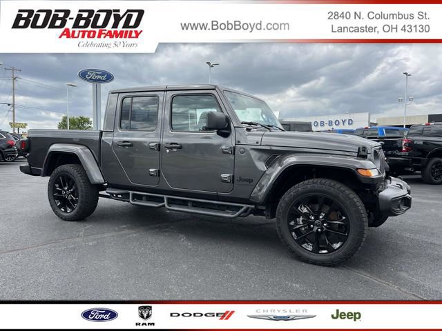 Used 2025 Jeep Gladiator Sport AWD/4WD image 1