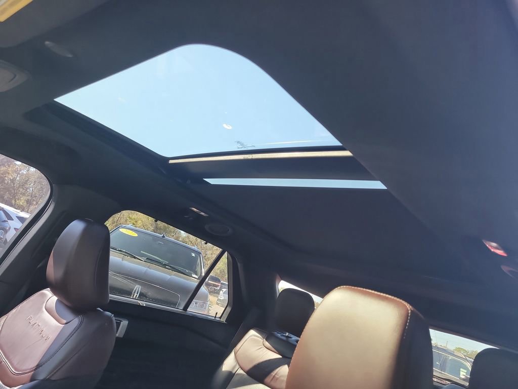 Certified 2022 Ford Explorer Platinum w/ Equipment Group 601A image 22